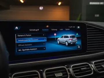 MERCEDES-BENZ GLS 600 Maybach HighClassFond AHK HU PANO 360