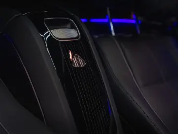 MERCEDES-BENZ GLS 600 Maybach HighClassFond AHK HU PANO 360