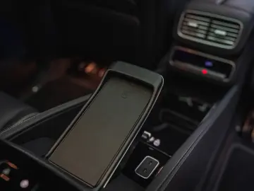 MERCEDES-BENZ GLS 600 Maybach HighClassFond AHK HU PANO 360