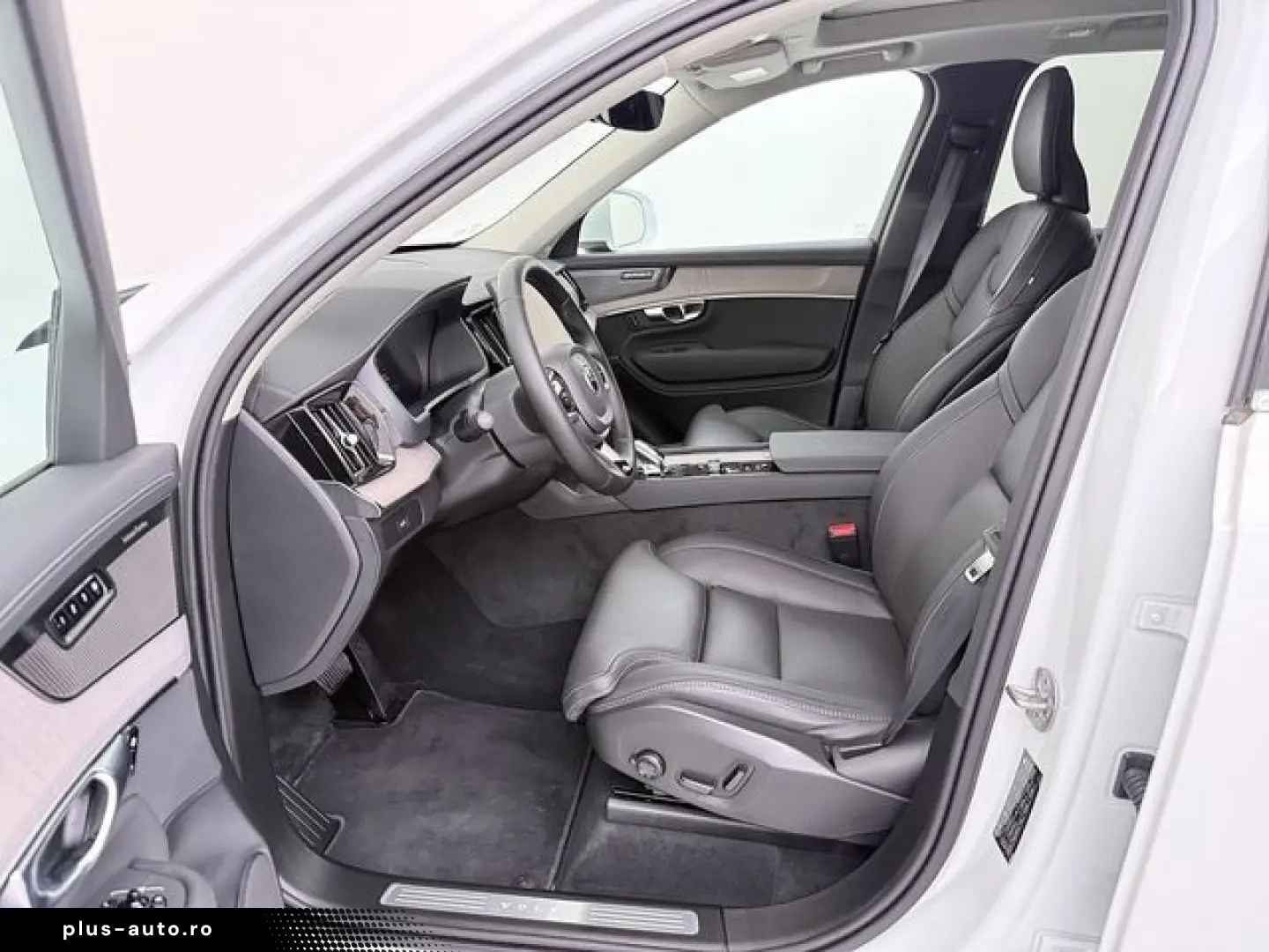 VOLVO XC90 B5 PlusBright AWD Massage Ventil AirSusp 360