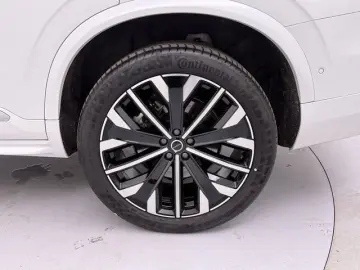 VOLVO XC90 B5 PlusBright AWD Massage Ventil AirSusp 360