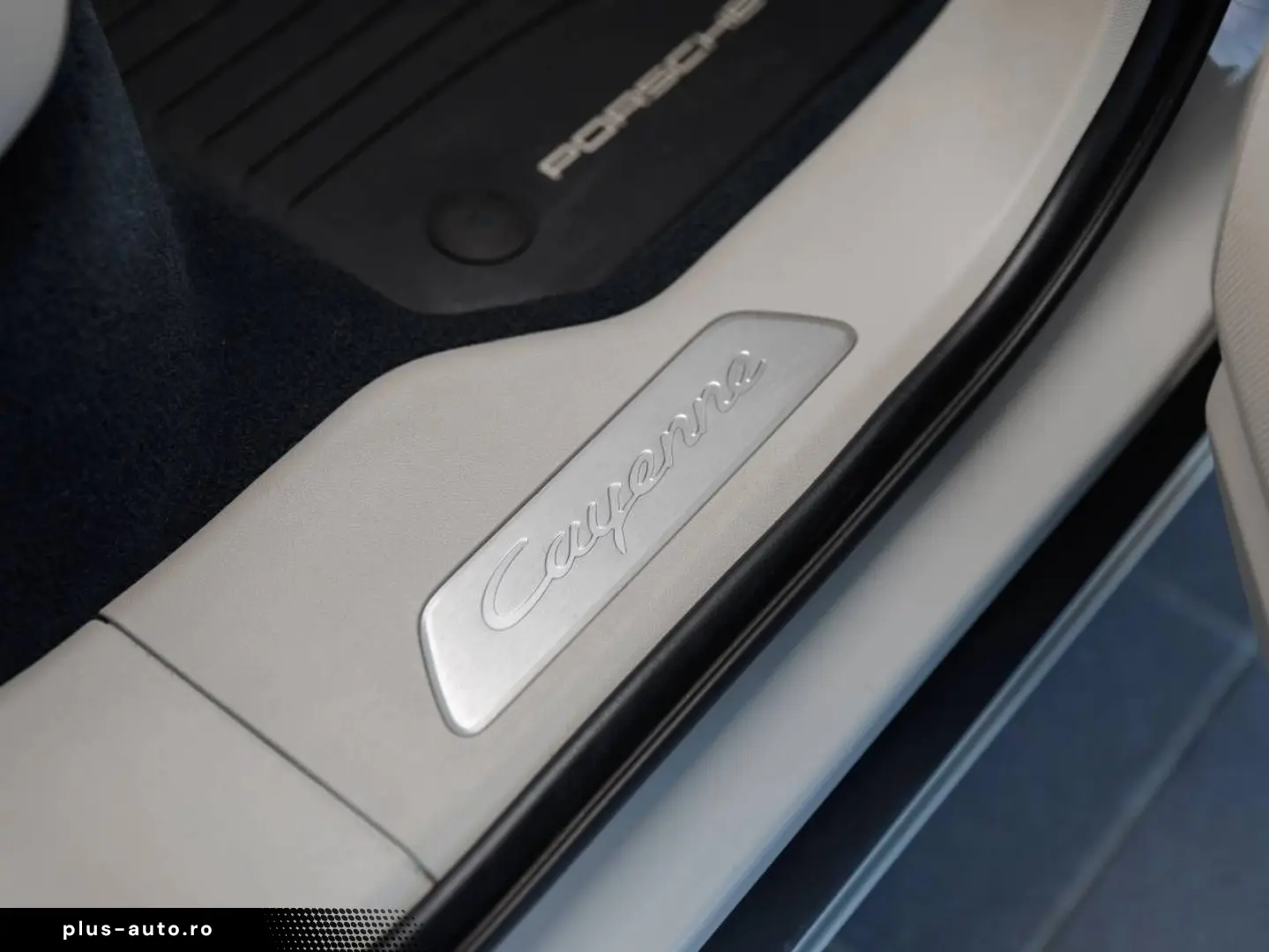 PORSCHE Porsche Cayenne (MY22) 250kW   340hp