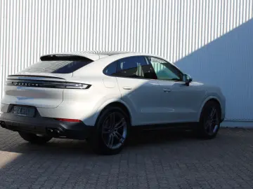 PORSCHE Cayenne Coupe