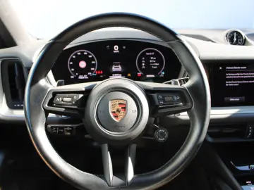 PORSCHE Cayenne Coupe