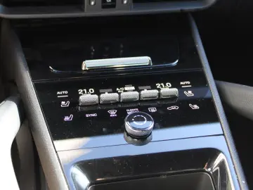 PORSCHE Cayenne Coupe