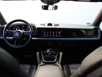 PORSCHE Cayenne Coupe