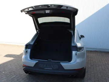 PORSCHE Cayenne Coupe