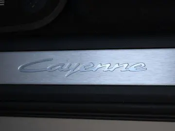 PORSCHE Cayenne Coupe