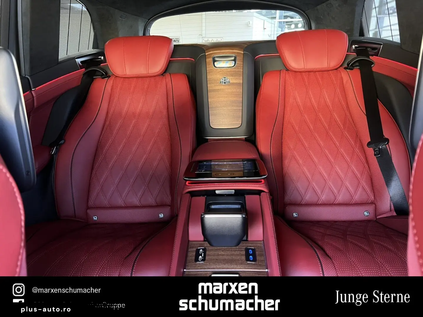 MERCEDES-BENZ Maybach GLS 600 MANUFAKTUR First-Class Pano
