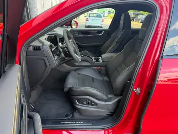 Porsche Cayenne Coupe GTS CERAMIK CARBON PANO BUR UPE185