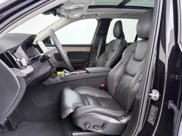VOLVO XC90 T8 AWD Plus Bright B&W Ventil AirSusp 360