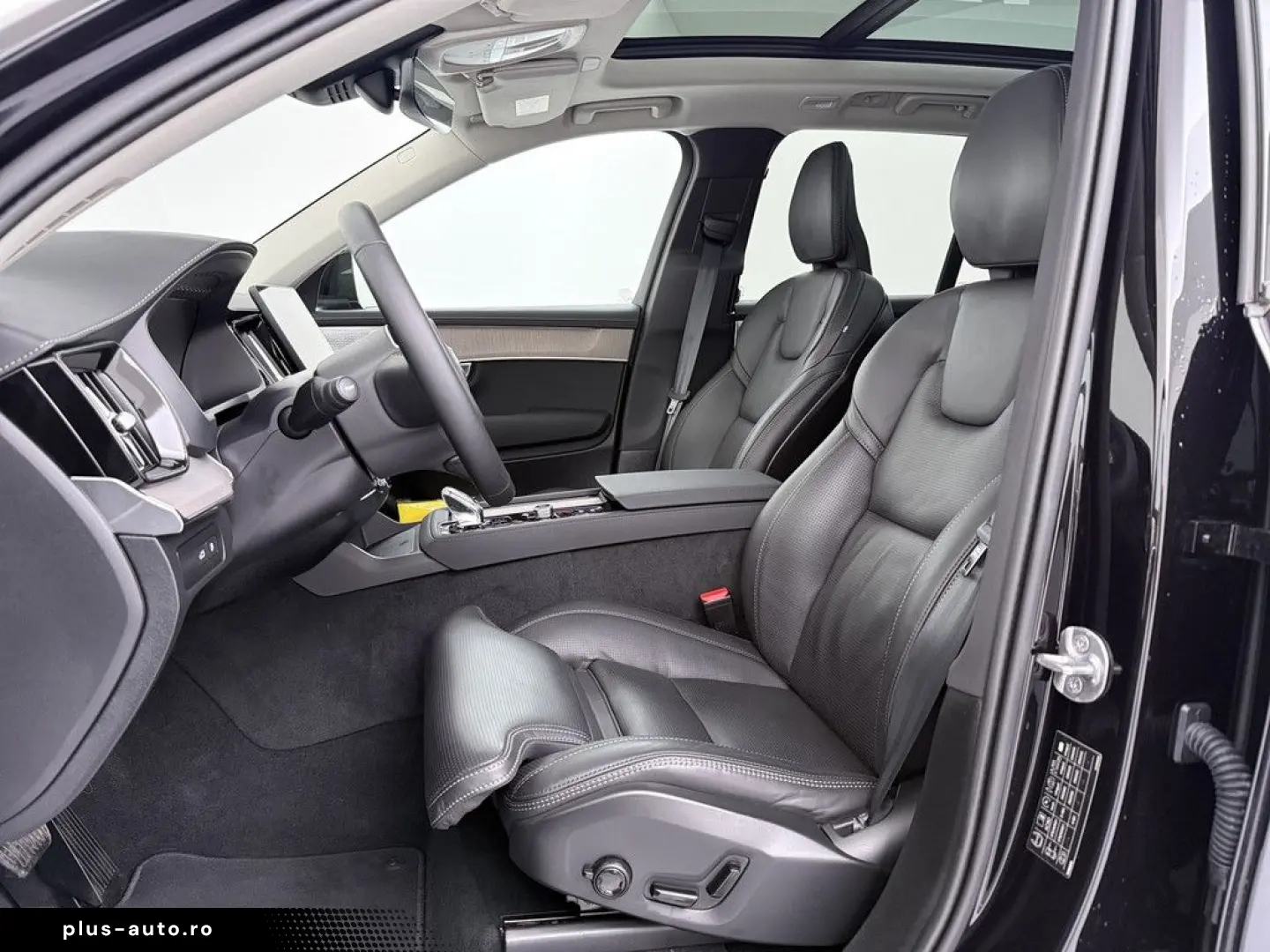 VOLVO XC90 T8 AWD Plus Bright B&W Ventil AirSusp 360