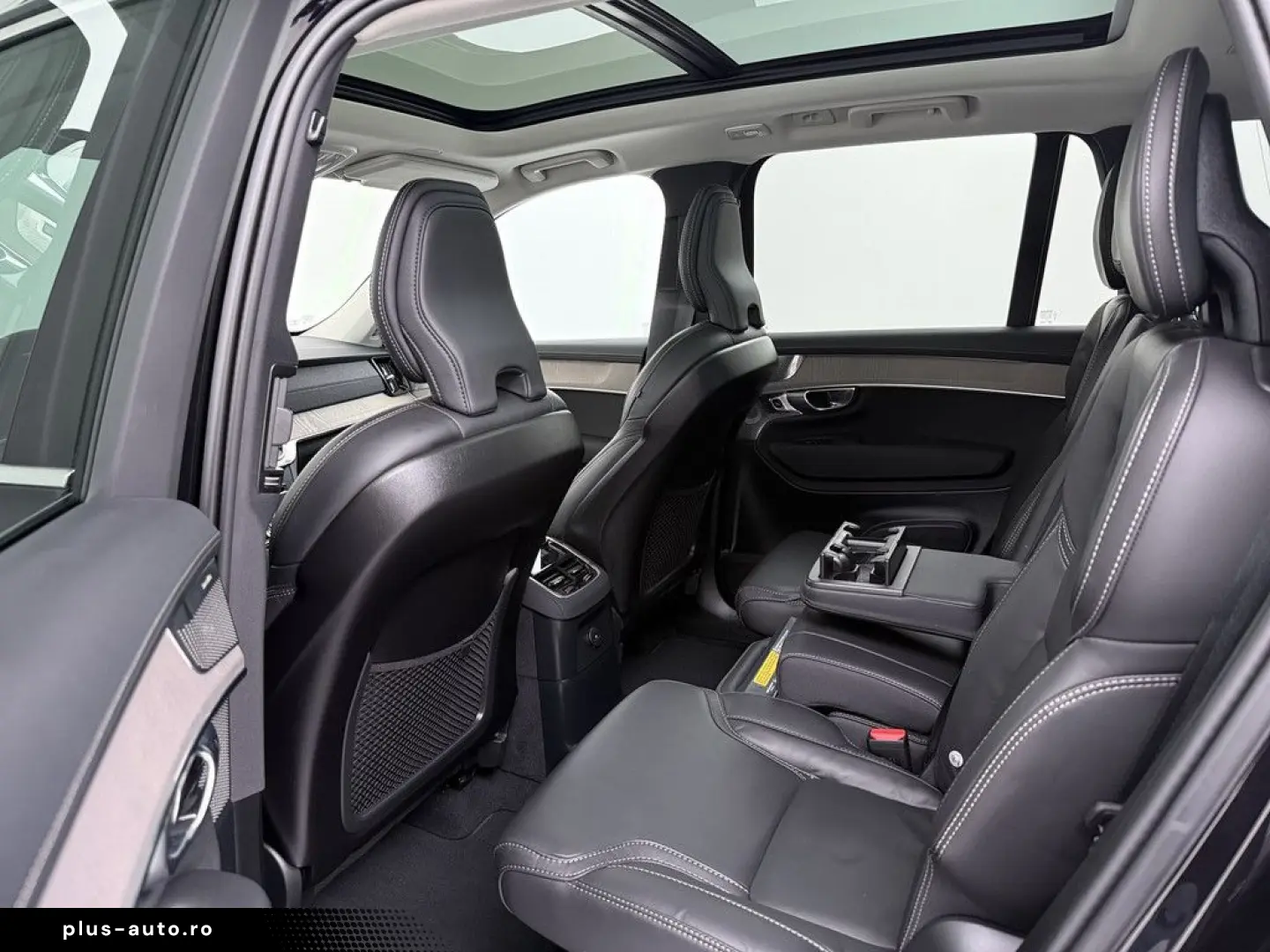 VOLVO XC90 T8 AWD Plus Bright B&W Ventil AirSusp 360