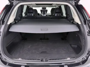 VOLVO XC90 T8 AWD Plus Bright B&W Ventil AirSusp 360