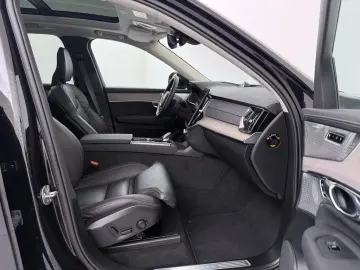 VOLVO XC90 T8 AWD Plus Bright B&W Ventil AirSusp 360
