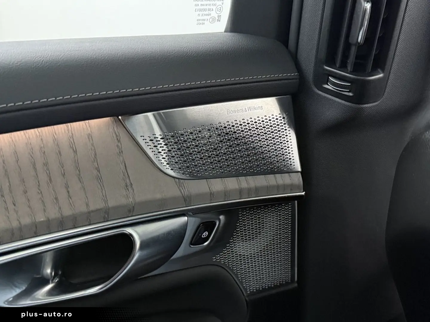VOLVO XC90 T8 AWD Plus Bright B&W Ventil AirSusp 360