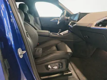 BMW XM 4.4 23' Driving Pro AHK
