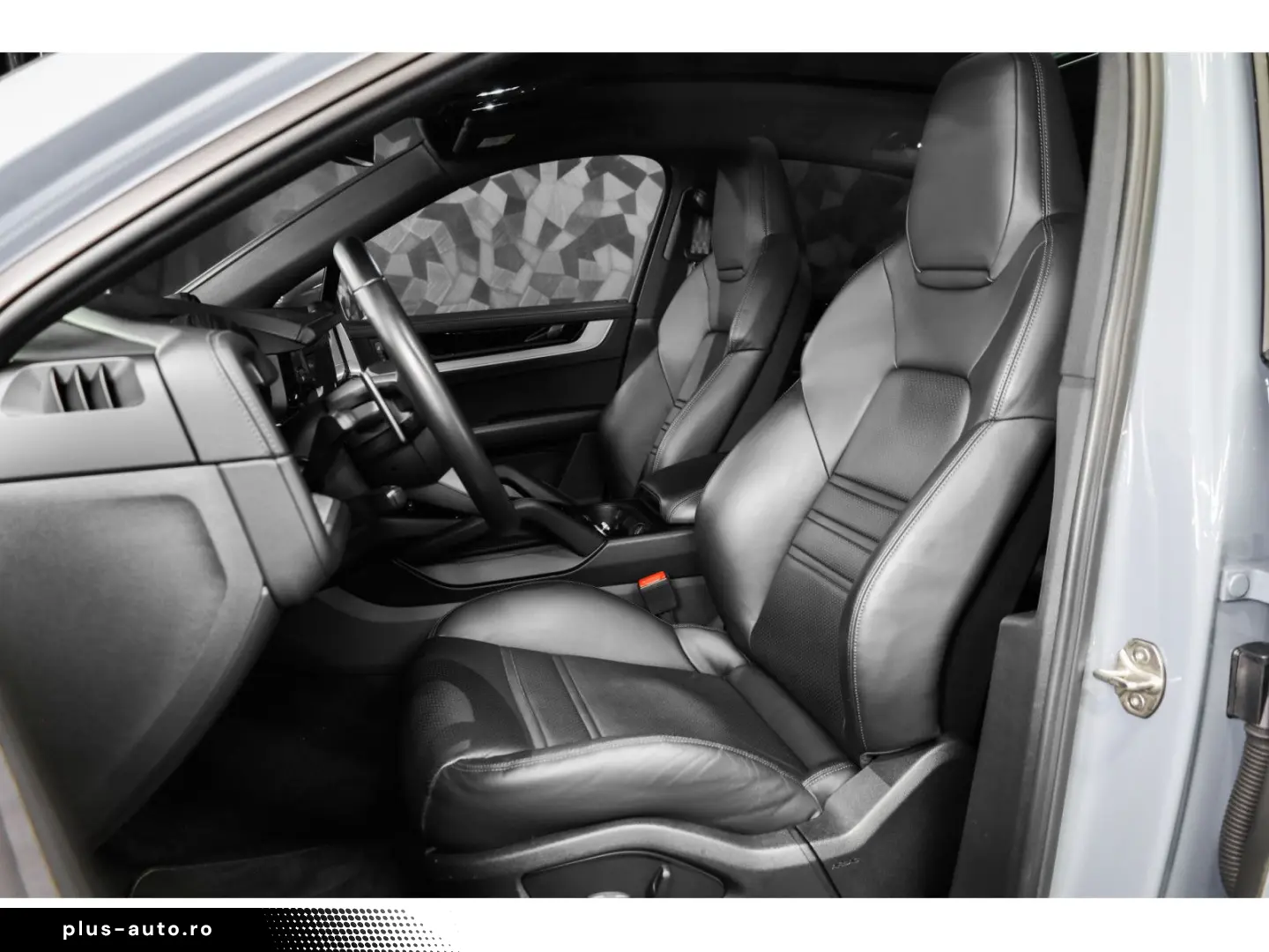 PORSCHE Cayenne S Coupé - ARCTIC GREY