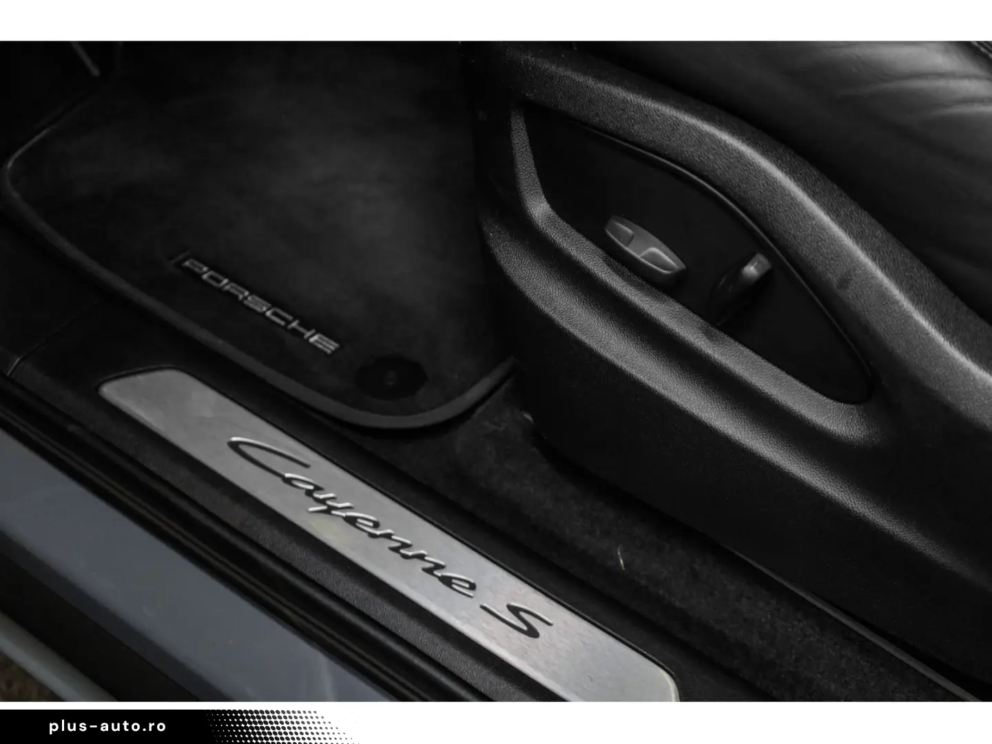 PORSCHE Cayenne S Coupé - ARCTIC GREY