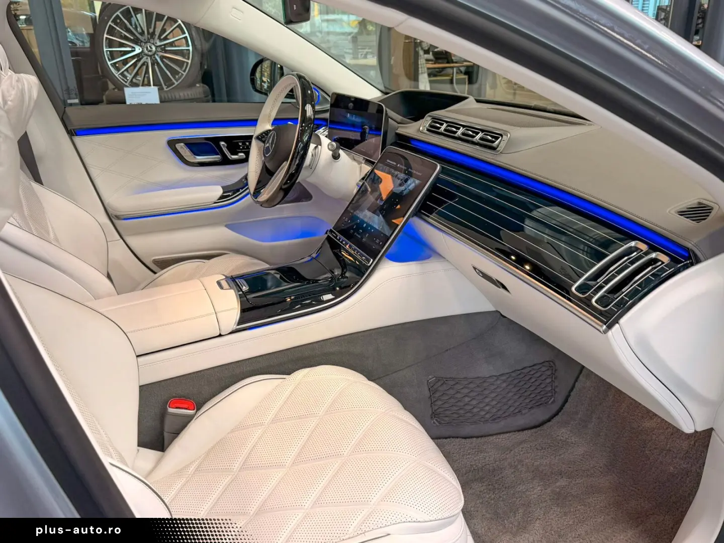 MERCEDES-BENZ S 680 MAYBACH First Class