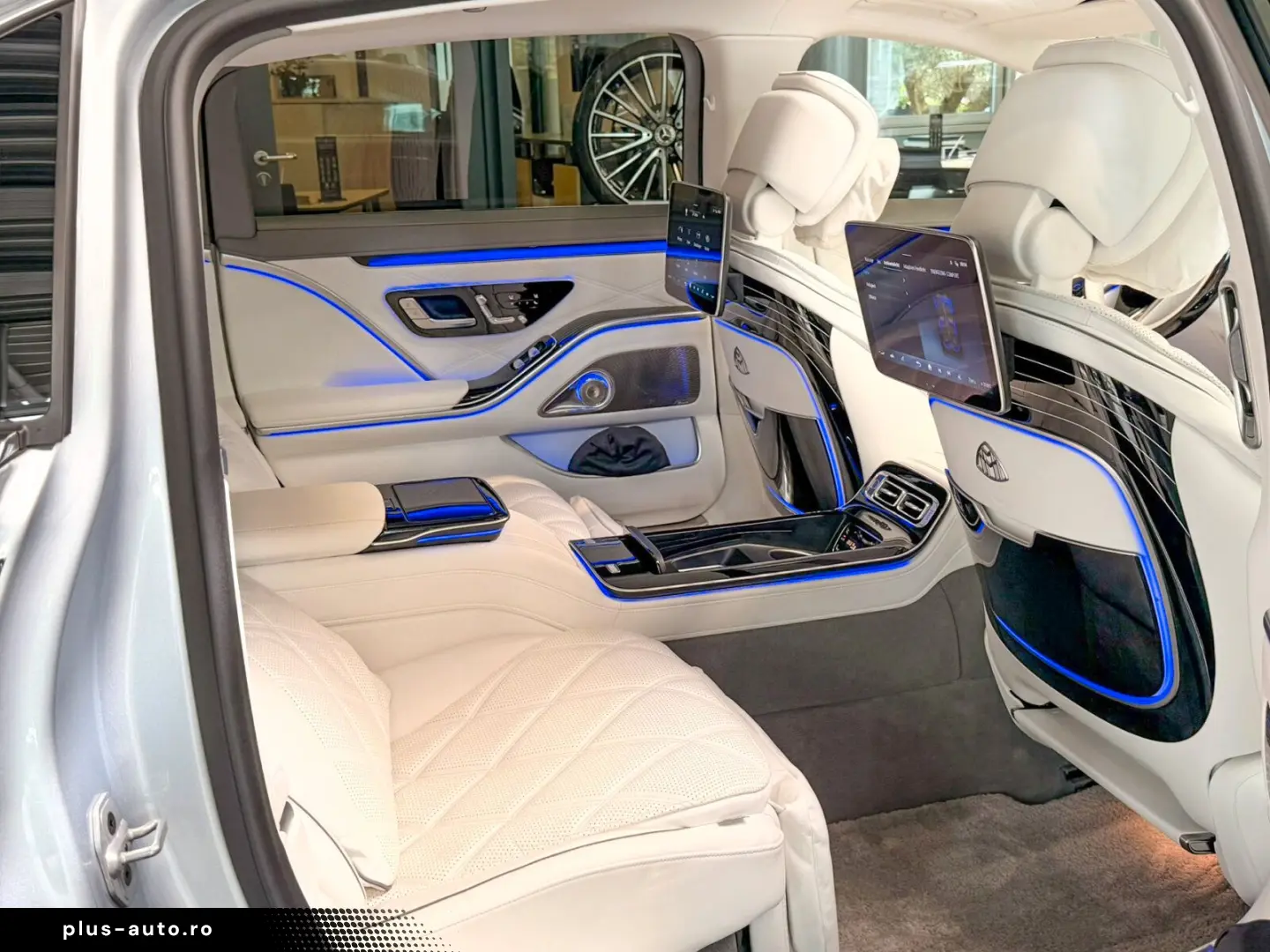 MERCEDES-BENZ S 680 MAYBACH First Class