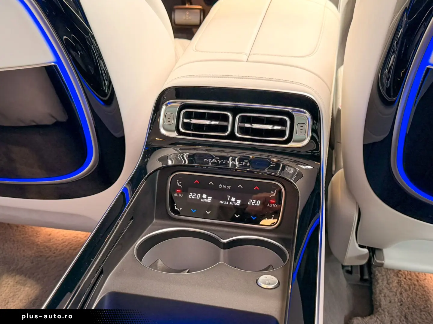 MERCEDES-BENZ S 680 MAYBACH First Class