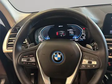 BMW X3 xDrive30e Navi Head-Up Laser Kamera