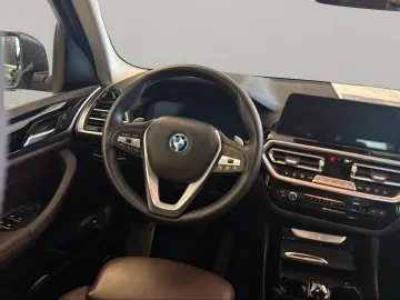 BMW X3 xDrive30e Navi Head-Up Laser Kamera