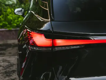Lexus RX 500h F Sport