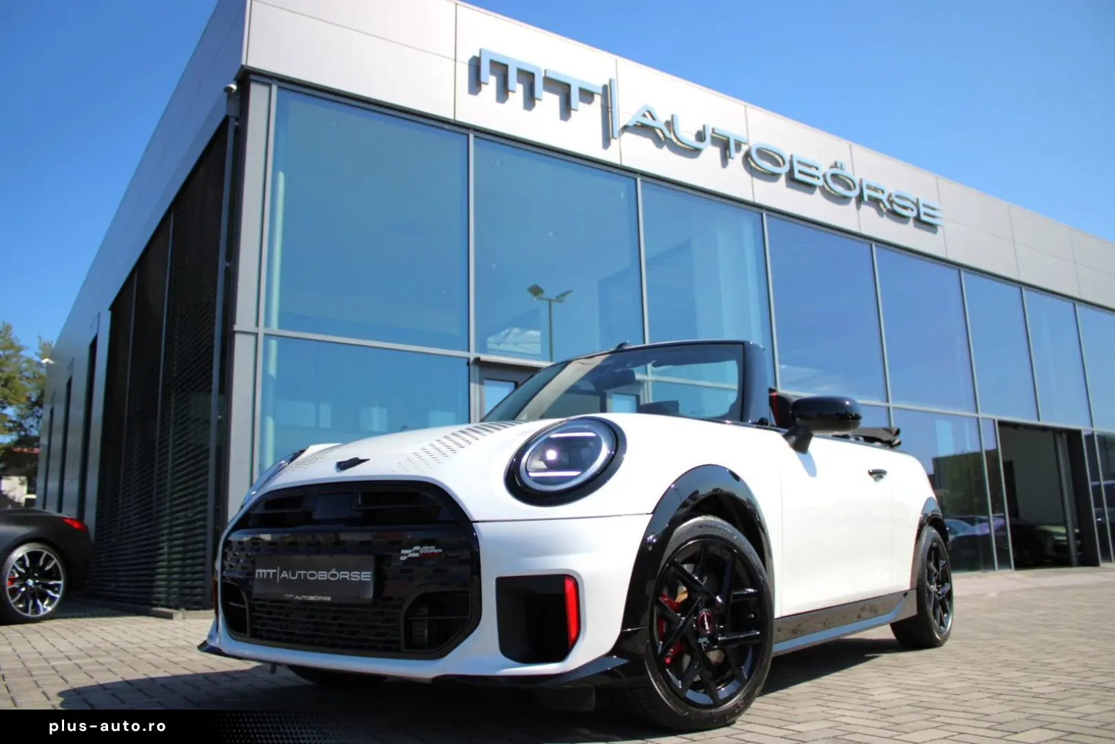 MINI JOHN COOPER WORKS CABRIO 2026  NANUQ WHITE