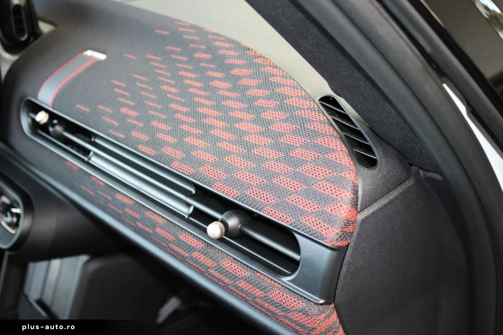 MINI JOHN COOPER WORKS CABRIO 2026  NANUQ WHITE