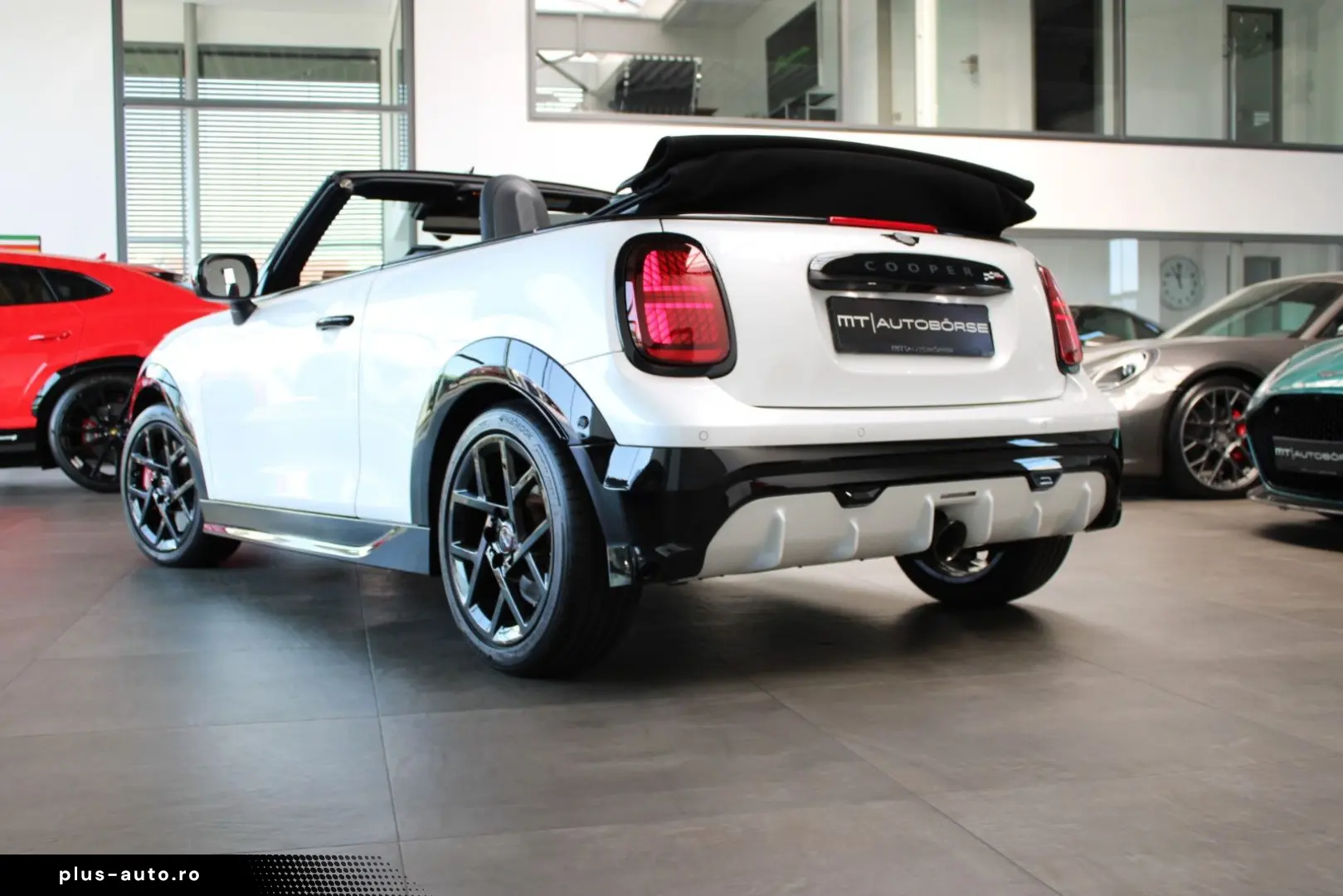 MINI JOHN COOPER WORKS CABRIO 2026  NANUQ WHITE