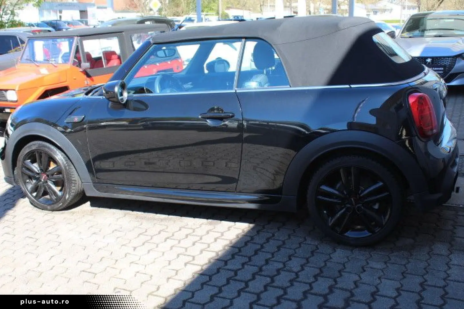 MINI John Cooper Works Cabrio S
