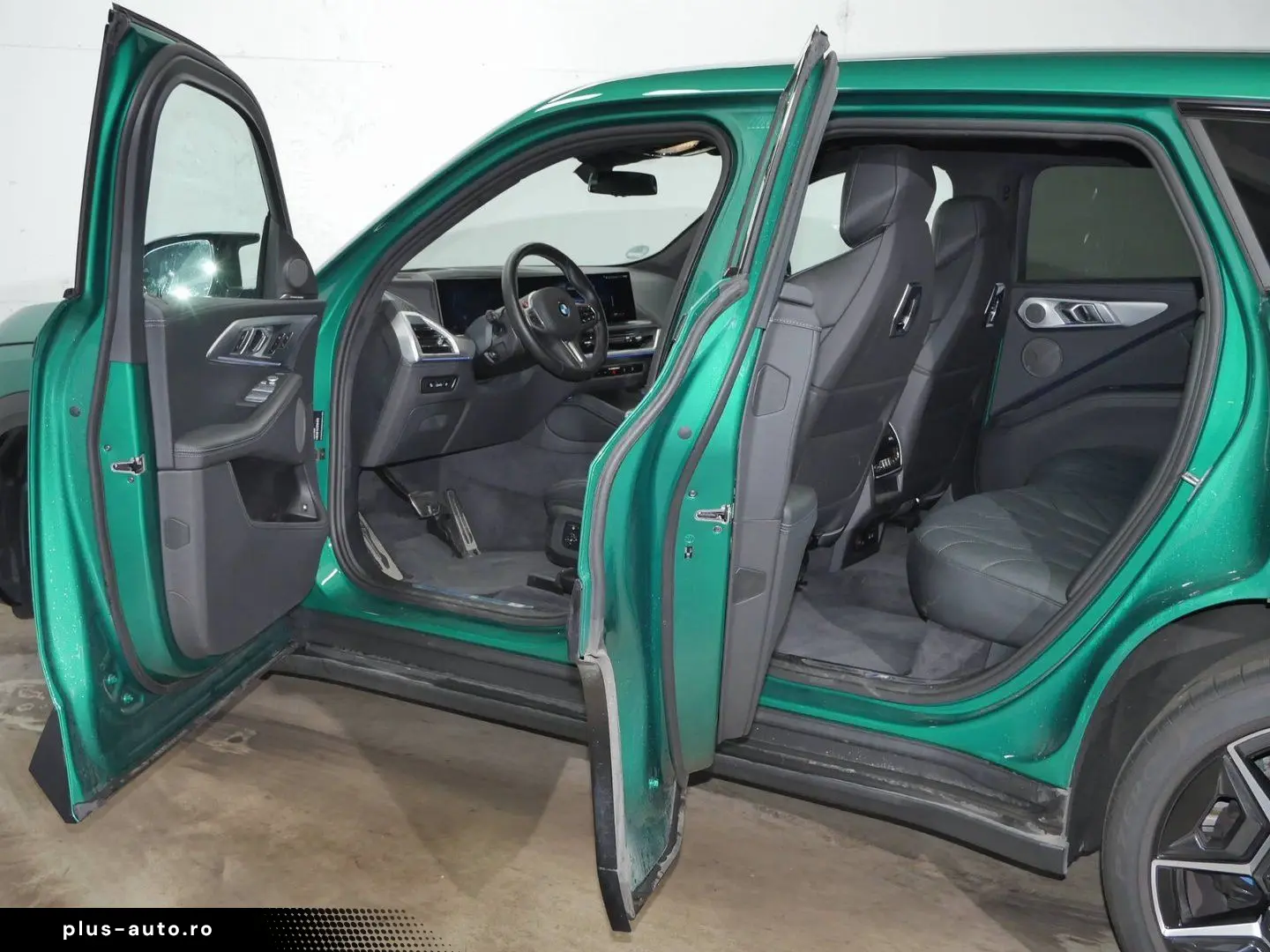 BMW XM 50e ICONIC SOFT MASSAGE H K AHK HUD 360