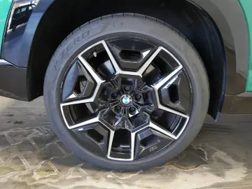 BMW XM 50e ICONIC SOFT MASSAGE H K AHK HUD 360