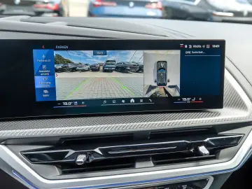 BMW XM 50e M Sport HUD ACC AHK 360 KAM RFK NAVI LED