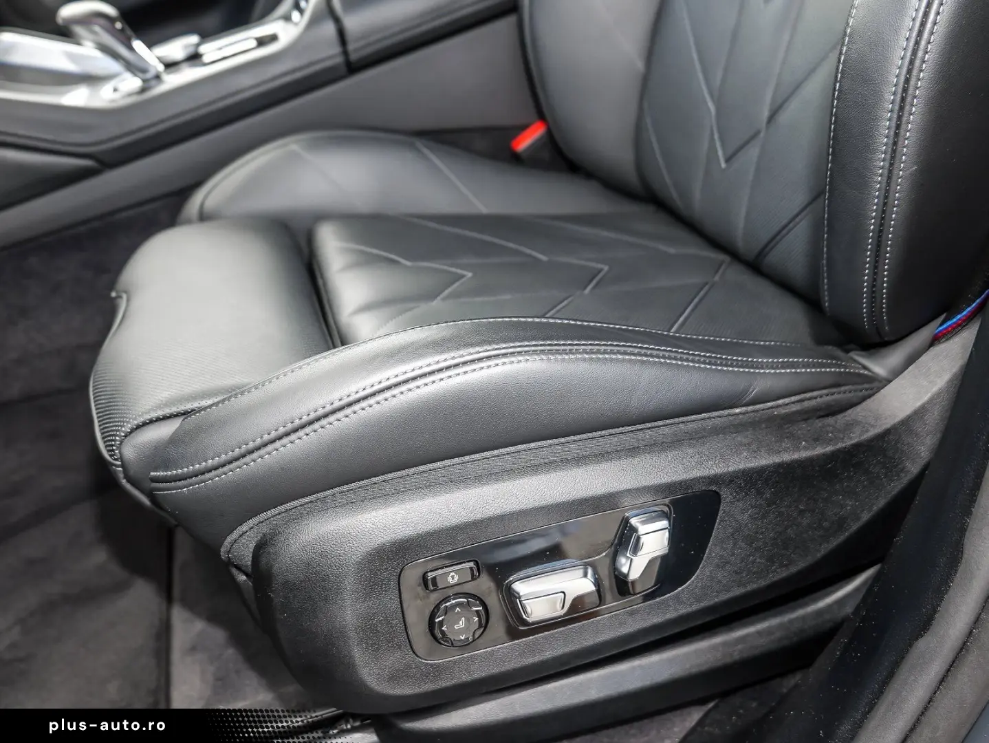 BMW XM 50e M Sport HUD ACC AHK 360 KAM RFK NAVI LED