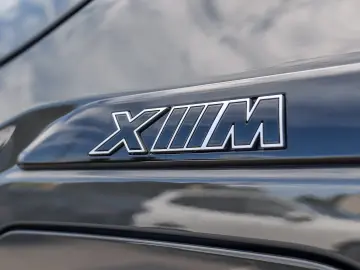 BMW XM 50e M Sport HUD ACC AHK 360 KAM RFK NAVI LED