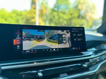 BMW X5 50 e xDrive M Sport H&K   HUD  CAMERA 360