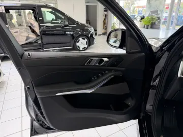 BMW X5 50e xDrive M-Sport Pro PANO H K LUFT 360
