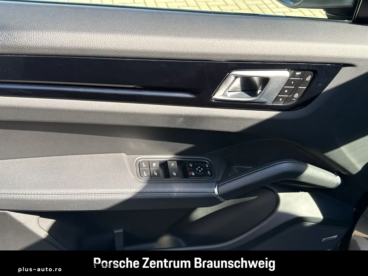 PORSCHE Cayenne BOSE 21-Zoll Rückfahrkamera LED