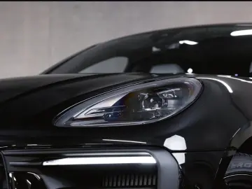 Porsche Macan GTS Sport Chrono Package