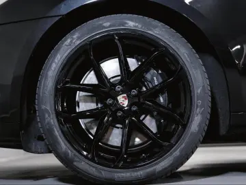 Porsche Macan GTS Sport Chrono Package