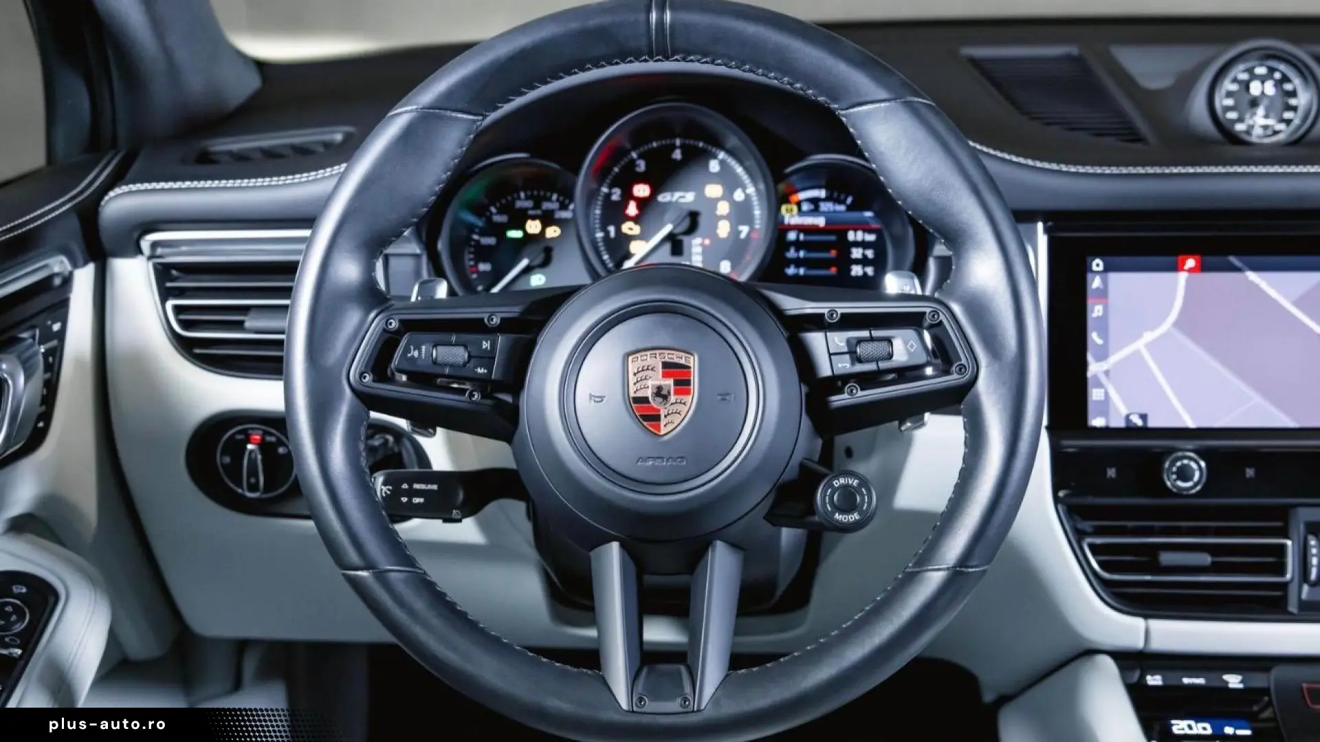 Porsche Macan GTS Sport Chrono Package
