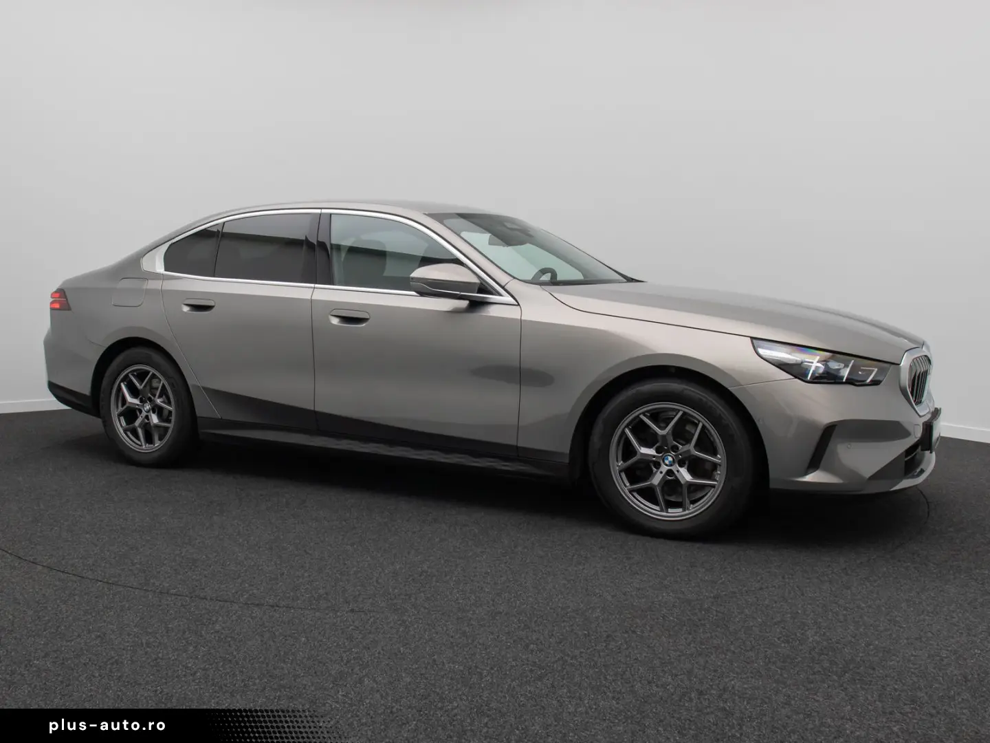BMW 520d Kamera DAB Leder DrivAss Alarm Sport 18Zoll