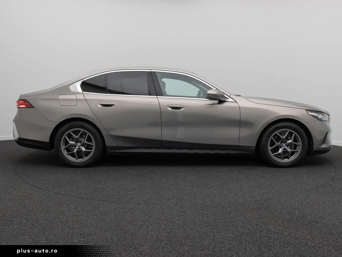 BMW 520d Kamera DAB Leder DrivAss Alarm Sport 18Zoll
