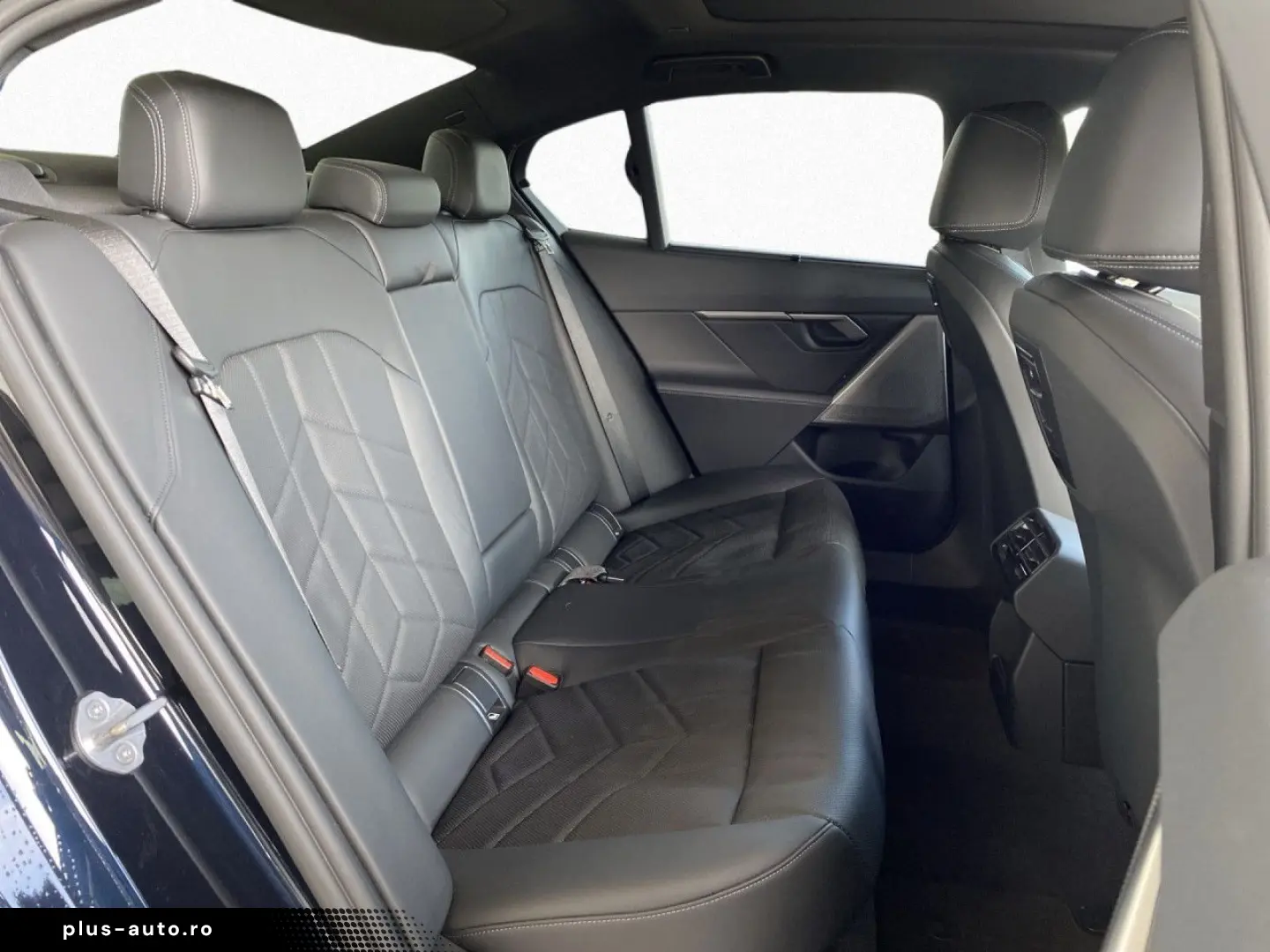 BMW 530e M Sport Pano AHK 360  HUD AdpLED DA