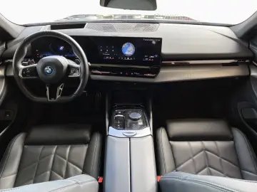 BMW 530e M Sport