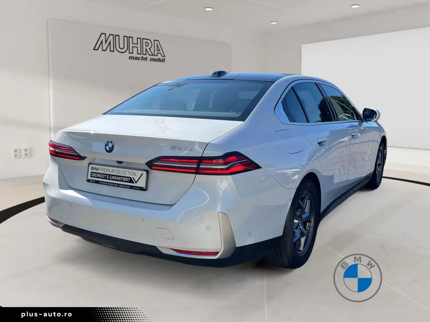 BMW 520d Limousine 18  Pano Komfortzugang