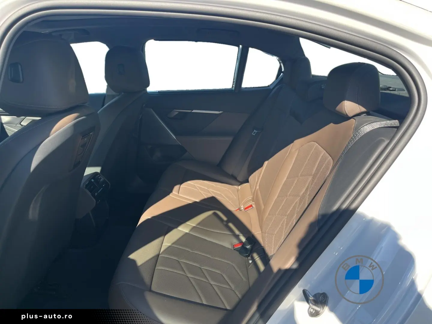 BMW 520d Limousine 18  Pano Komfortzugang